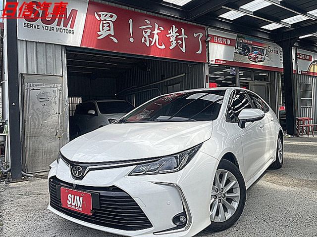 頭大大神車尊爵版有自動切換近遠光.盲點.環景I-KEY跟車安卓機搶手白  第1張相片
