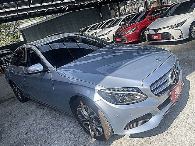 總代理BENZ C200 小資通勤代步豪華車首選省油又省稅才跑9萬7  第7張相片