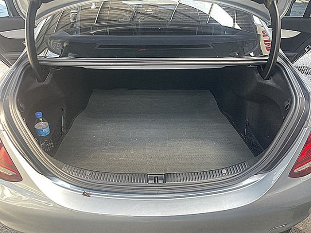 總代理BENZ C200 小資通勤代步豪華車首選省油又省稅才跑9萬7  第8張相片