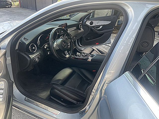 總代理BENZ C200 小資通勤代步豪華車首選省油又省稅才跑9萬7  第9張相片