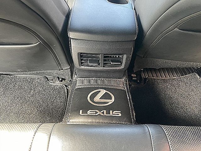 專注完美近乎苛求Lexus  F-Sport版  第14張相片