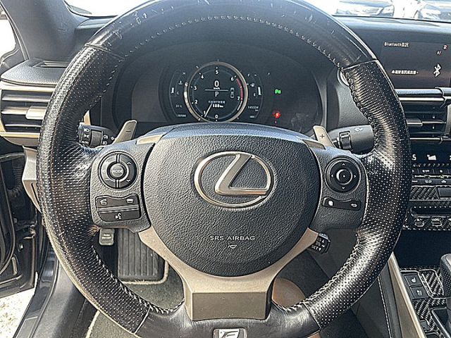 專注完美近乎苛求Lexus  F-Sport版  第16張相片