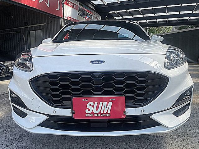 Ford大改款Kuga EcoBoost 250 AWD ST-Line X 有4WD有D&O音響全景電動尾門才跑5萬  第2張相片