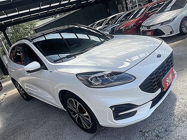 Ford大改款Kuga EcoBoost 250 AWD ST-Line X 有4WD有D&O音響全景電動尾門才跑5萬  第6張相片