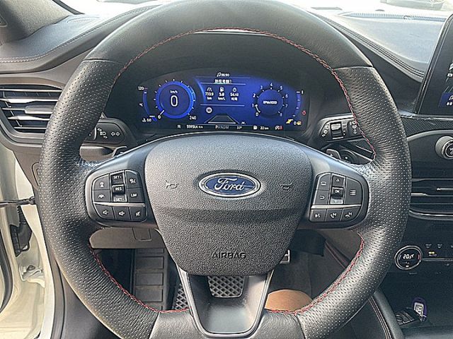 Ford大改款Kuga EcoBoost 250 AWD ST-Line X 有4WD有D&O音響全景電動尾門才跑5萬  第14張相片