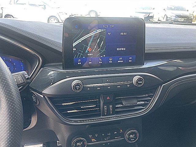 Ford大改款Kuga EcoBoost 250 AWD ST-Line X 有4WD有D&O音響全景電動尾門才跑5萬  第16張相片