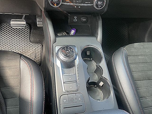 Ford大改款Kuga EcoBoost 250 AWD ST-Line X 有4WD有D&O音響全景電動尾門才跑5萬  第17張相片