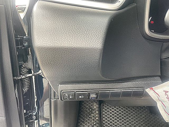 Corolla Sport 旗艦版搶手貨前車主愛車貼白色車膜  第13張相片
