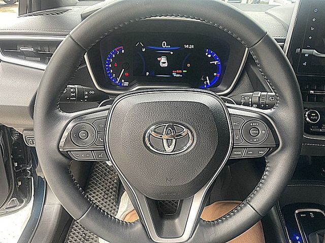 Corolla Sport 旗艦版搶手貨前車主愛車貼白色車膜  第14張相片