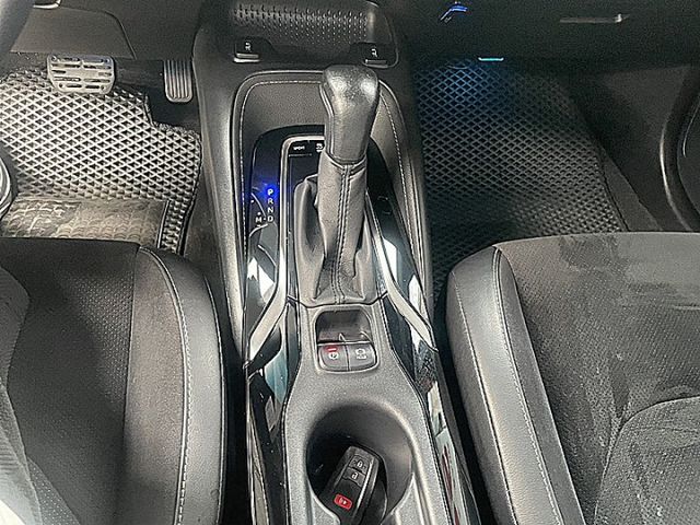 Corolla Sport 旗艦版搶手貨前車主愛車貼白色車膜  第17張相片