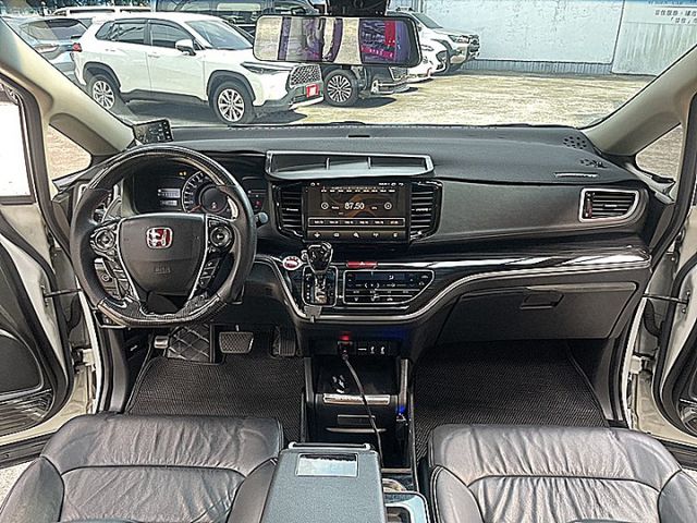 HONDA ODYSSEY APEX 7人座滿滿內外改裝件找錢好物  第13張相片