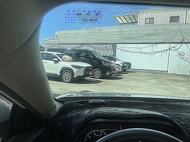 SUPER SENTRA  第20張相片