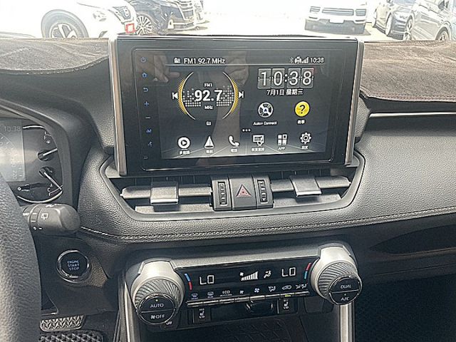 2.0尊爵有i-key影音環景跟車電動尾門搶手白  第17張相片