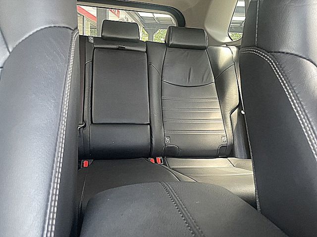 2.0尊爵有i-key影音環景跟車電動尾門搶手白  第20張相片