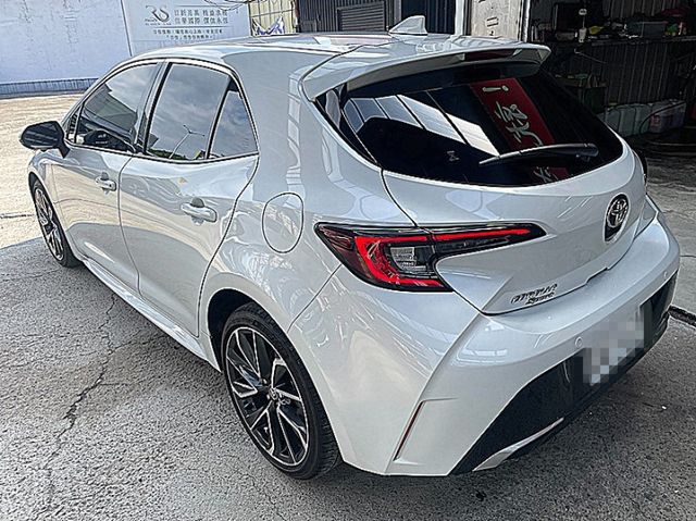 小改款Corolla Sport 搶手白才跑2萬9  第3張相片