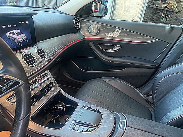 E-CLASS W213  第18張相片