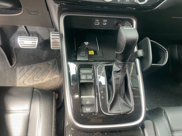 大改款六代最頂P版新車127萬全景天窗電尾盲點環景才跑1萬歐  第17張相片