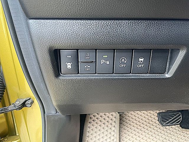 進化改款 四代 Suzuki Swift 12V 輕油電掀背車才跑3萬  第13張相片