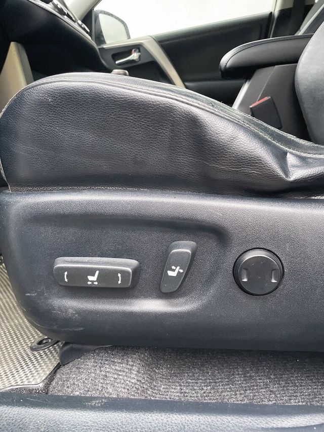TOYOTA豐田 RAV4  第13張相片