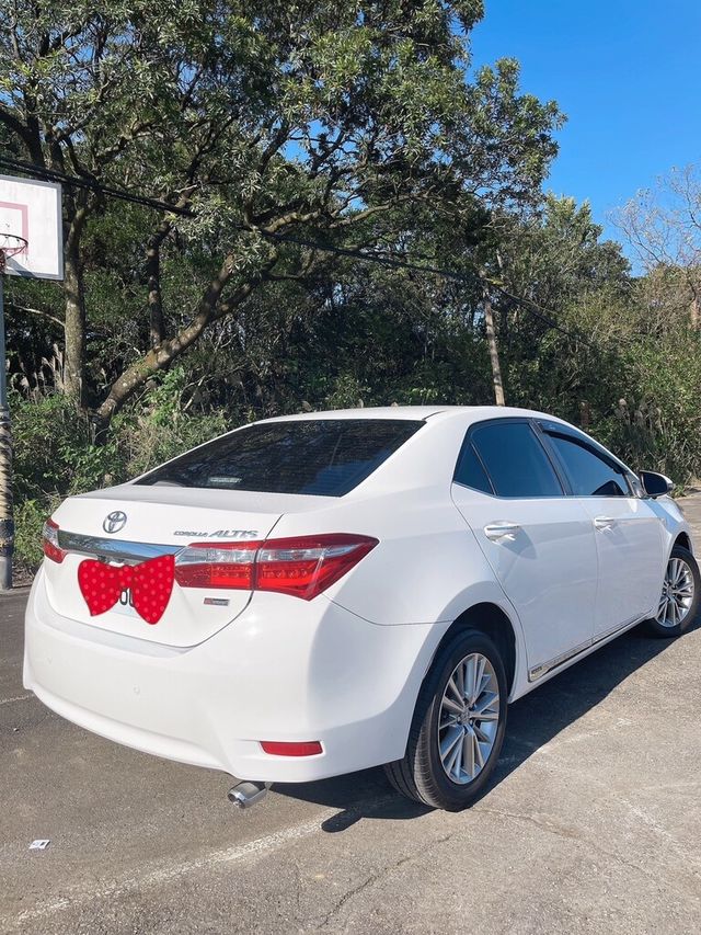 TOYOTA豐田 ALTIS  第3張相片