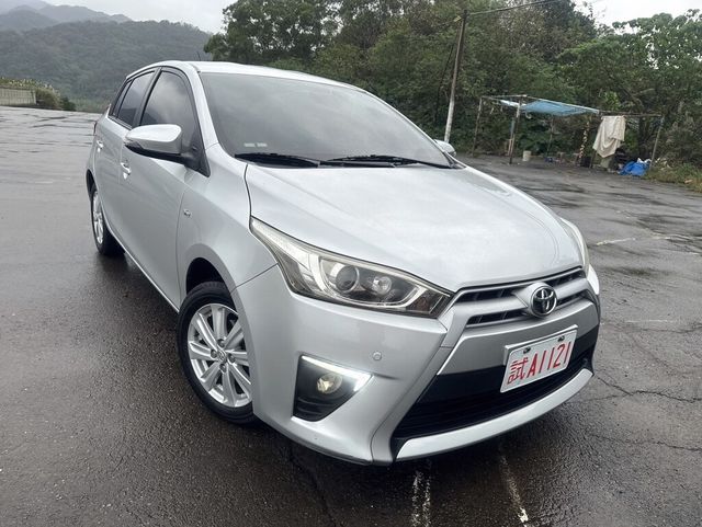 TOYOTA豐田 YARIS  第2張相片