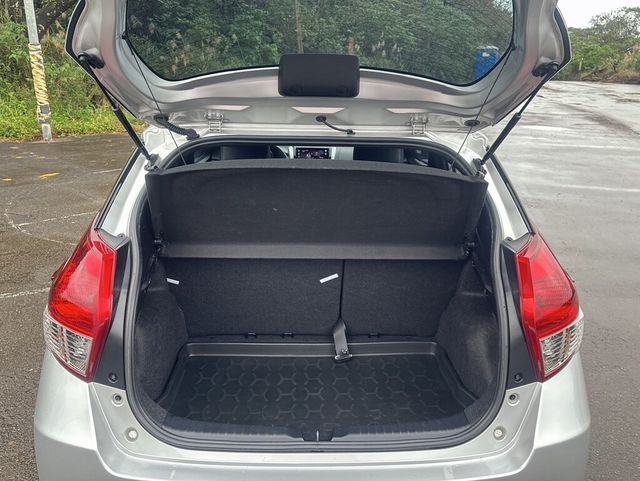 TOYOTA豐田 YARIS  第7張相片