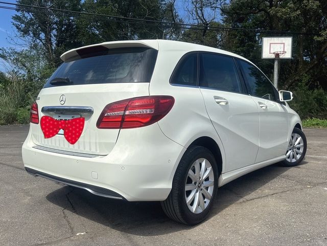 M-BENZ賓士 B180  第2張相片