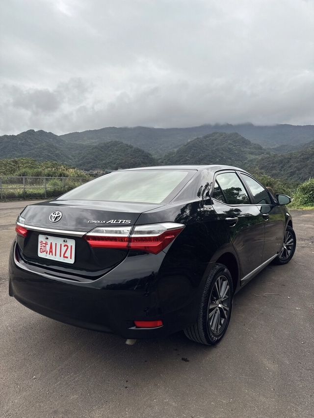 TOYOTA豐田 ALTIS  第3張相片