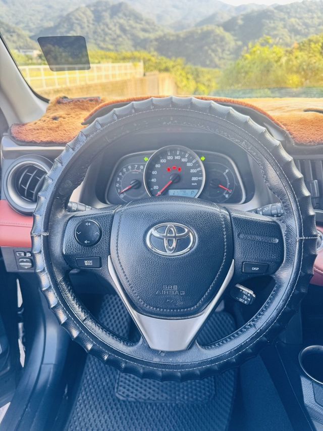 TOYOTA豐田 RAV4  第11張相片