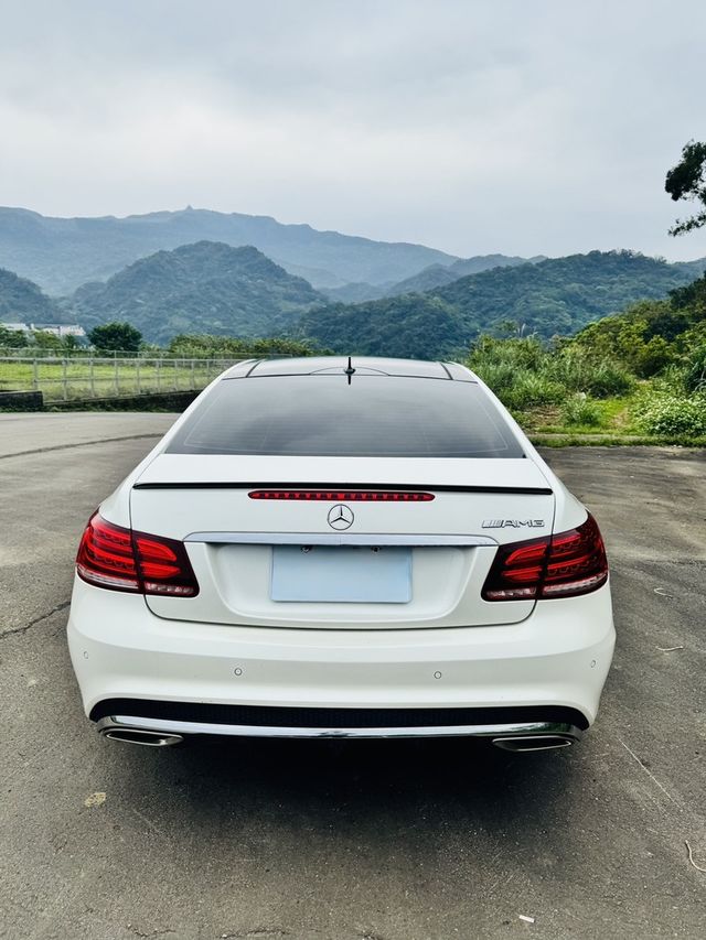 M-BENZ賓士 E250 COUPE  第2張相片