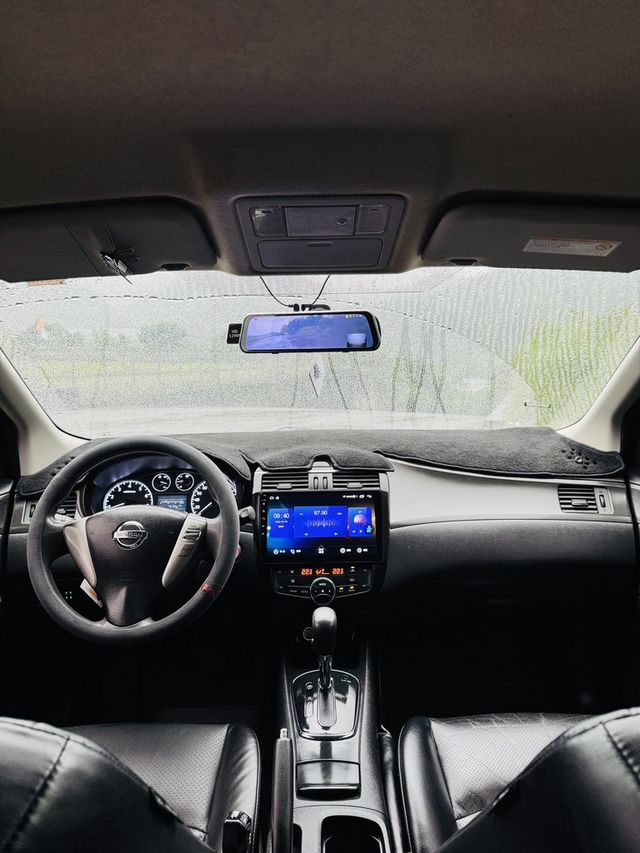 NISSAN日產 TIIDA  第10張相片