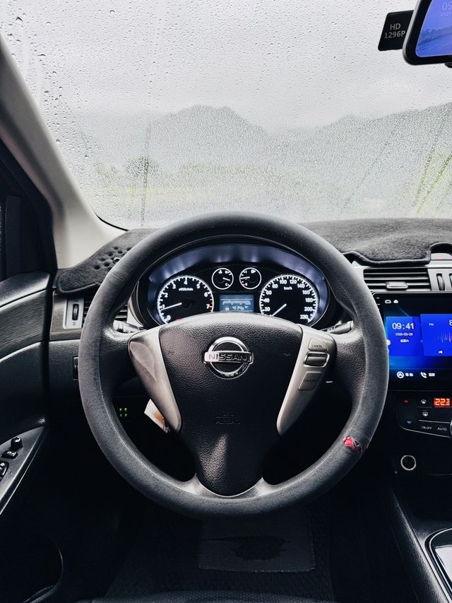 NISSAN日產 TIIDA  第11張相片