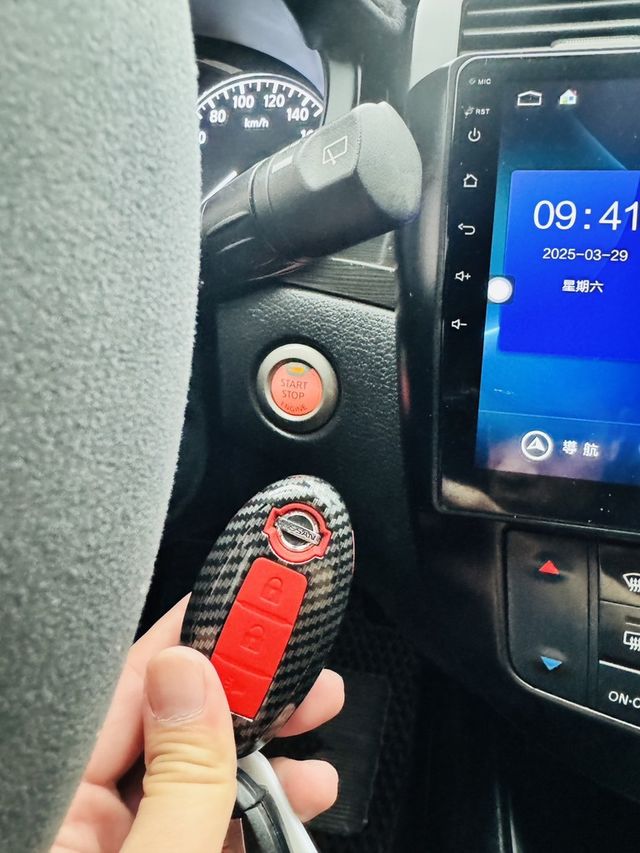 NISSAN日產 TIIDA  第13張相片