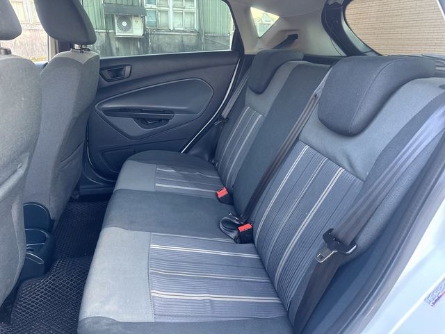 FORD福特 FIESTA  第7張相片