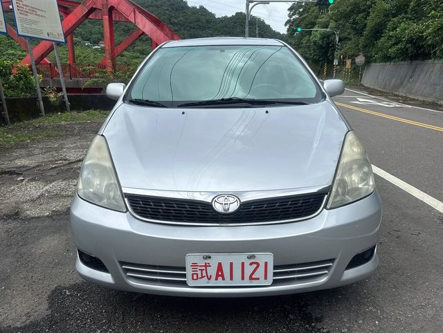 TOYOTA豐田 WISH  第3張相片