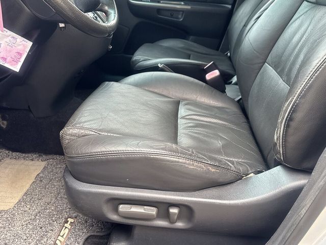 TOYOTA豐田 WISH  第9張相片