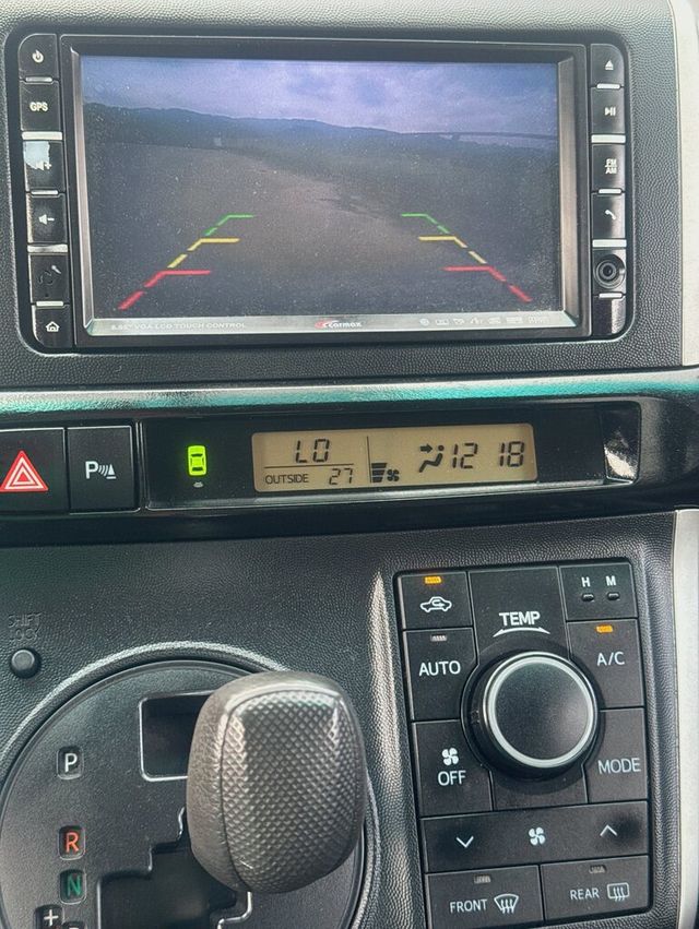 TOYOTA豐田 WISH  第10張相片