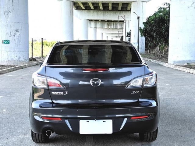 ★SUM模範店家★專業認證　★熱門四門轎車款．．　　　★里程保證★多功能數位影音　★方向盤換檔撥片★倒車影像  第10張相片