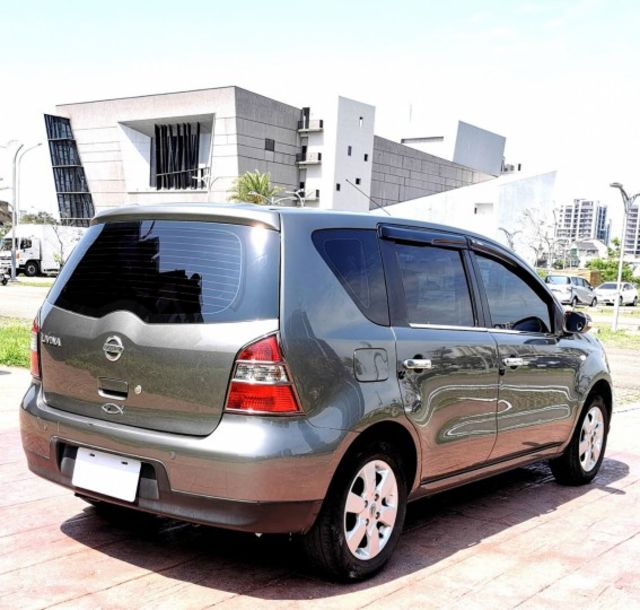 ★SUM模範店家★專業認證　★熱門小休旅車款★里程保證　　　★多功能數位影音主機　　　★倒車影像★大空間好方便  第10張相片