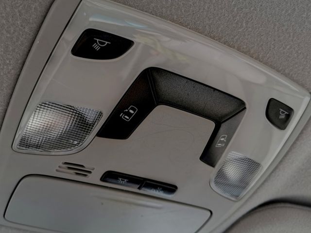★SUM模範店家★專業認證　★熱門商務車款★里程保證　　★定速巡航★雙電動滑門　　　★多功能數位影音★倒車影像  第4張相片