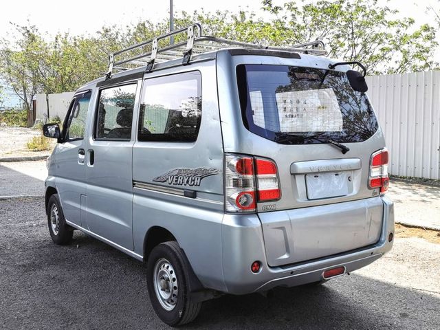 ★SUM模範店家★專業認證　★熱門賺錢車款★里程保證　　★里程超級少★車況優質　　　★工作賺錢好夥伴  第8張相片