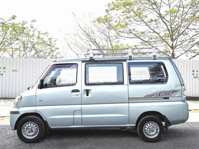 ★SUM模範店家★專業認證　★熱門賺錢車款★里程保證　　★里程超級少★車況優質　　　★工作賺錢好夥伴  第11張相片
