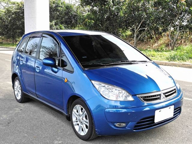 ★SUM模範店家　　　　　　★熱門5門掀背車款★里程保證　★多功能數位影音★倒車影像　★空間超大★代步車的好選擇  第7張相片