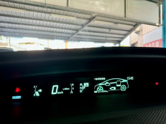 ★SUM模範店家認證車　　　　★熱門5門掀背車款★里程保證　★雙區數位恆溫★雙電熱椅　　　　　　　★方向盤快控★倒車影像  第2張相片