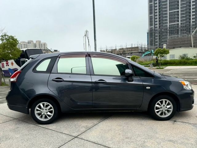 ★SUM模範店家　　　　　　★熱門5門掀背車款★里程保證　★恆溫空調★保養維修超便宜　　★空間超大★代步車的好選擇  第11張相片