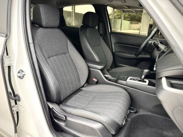 ★SUM模範店家★專業認證　★熱門五門掀背車款　　　　★里程保證★ACC自動跟車　　★方向盤換檔撥片★摸門解鎖  第15張相片
