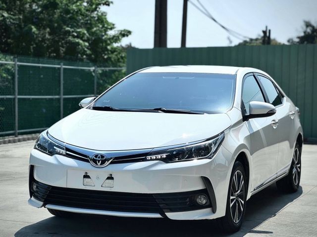 ★SUM模範店家認證車　　　　★熱門四門代步車★里程保證　★IKEY免持鑰匙★定速巡航　　　　　★數位恆溫★摸門解鎖  第5張相片