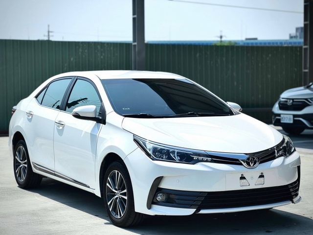 ★SUM模範店家認證車　　　　★熱門四門代步車★里程保證　★IKEY免持鑰匙★定速巡航　　　　　★數位恆溫★摸門解鎖  第6張相片