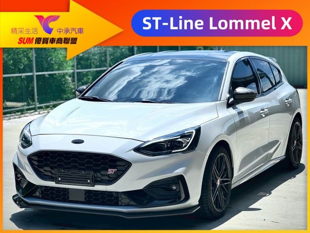 ★SUM模範店家★專業認證　★熱門五門掀背車款　　　　★里程保證★方向盤換檔撥片　　　★ACC跟車★全車消光貼模  第1張相片