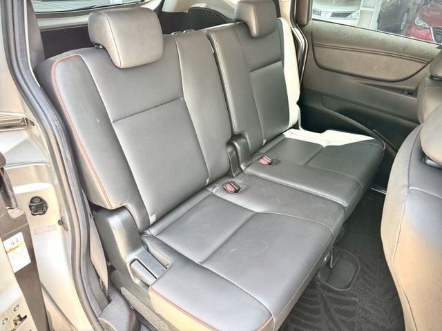 ★SUM模範店家★專業認證　★熱門休旅車款★里程保證　　★IKEY免持鑰匙★車內空間大　　　　★耐操好用★保養便宜  第13張相片